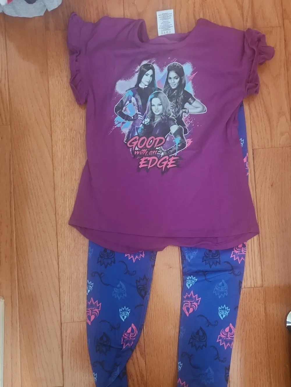 Disney Descendants 3 Girls Purple Graphic Tee & Blue Printed Leggings Set